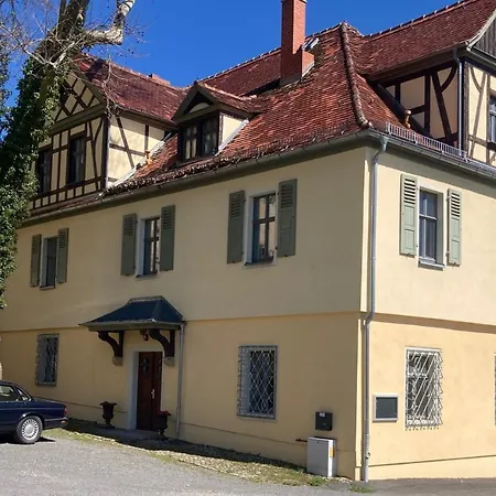 Jagdschloss Bed & Breakfast Hummelshain