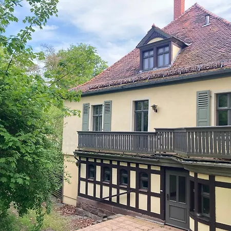 Jagdschloss Bed & Breakfast *