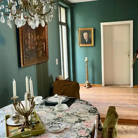 Jagdschloss Bed & Breakfast Hummelshain